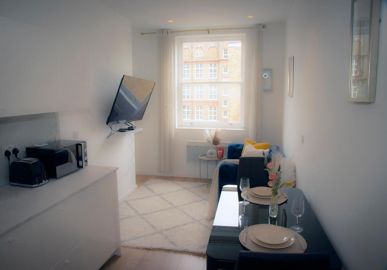 Modern London Apt Near Aldgate East Tube, Tower Bridge & The City Apartment ภายนอก รูปภาพ